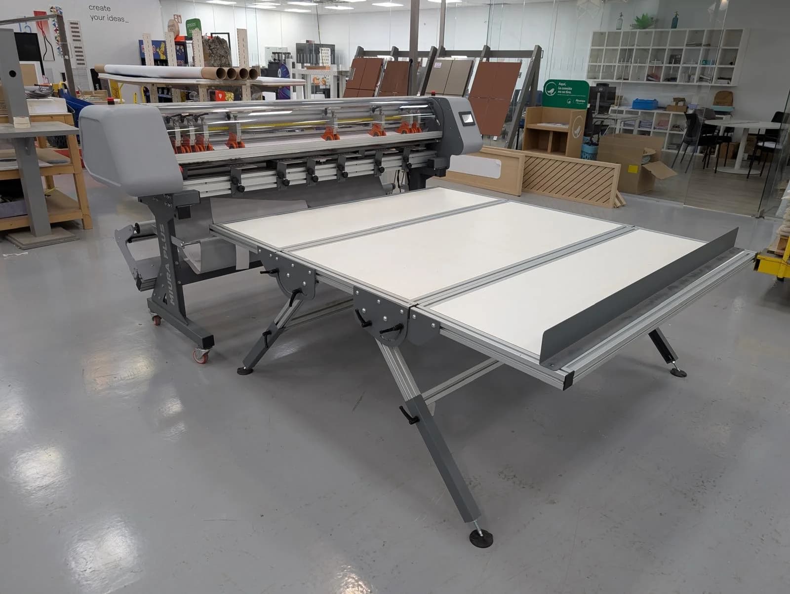 Instalación de maquinaria Matexprint en cliente