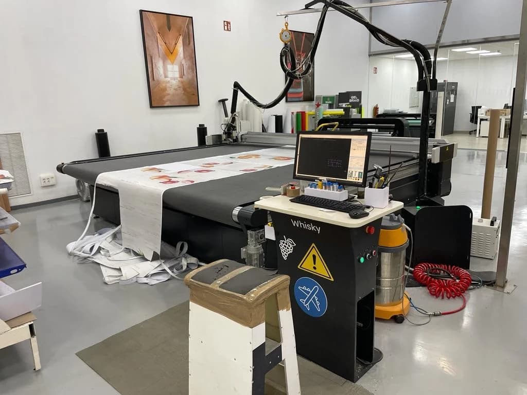 Maquinaria de gran formato instalada por el equipo Matexprint
