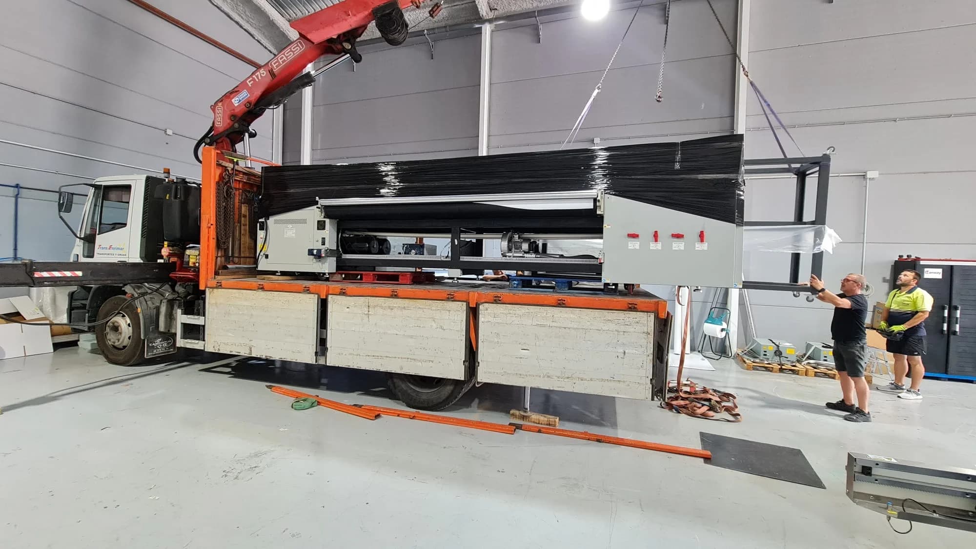 Maquinaria de gran formato instalada por el equipo Matexprint